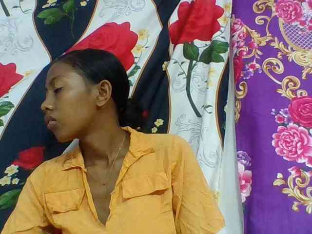 Layah7