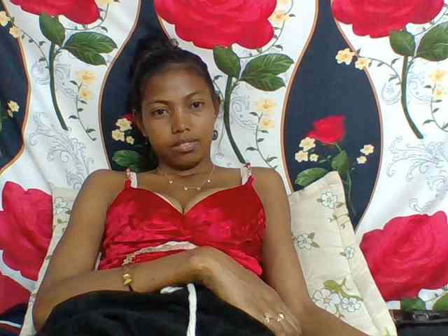 Layah7