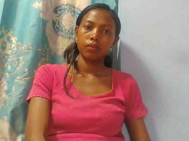 Layah7 webcam