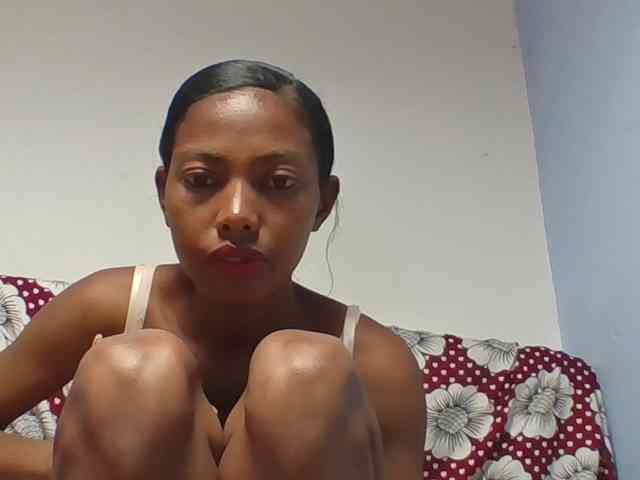 Layah7 webcam