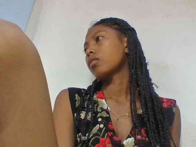 Layah7 webcam