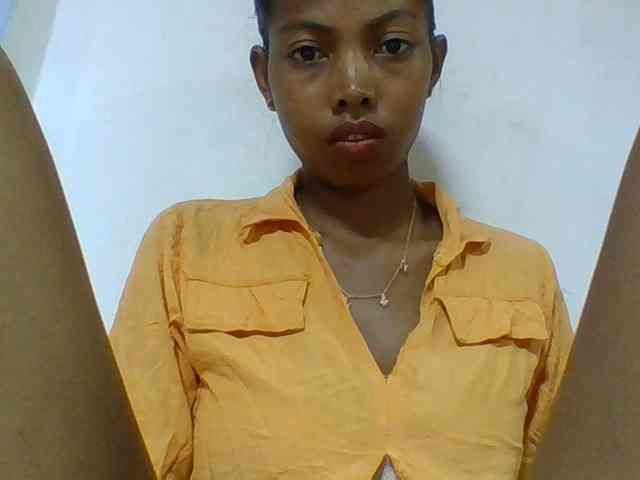 Layah7 webcam