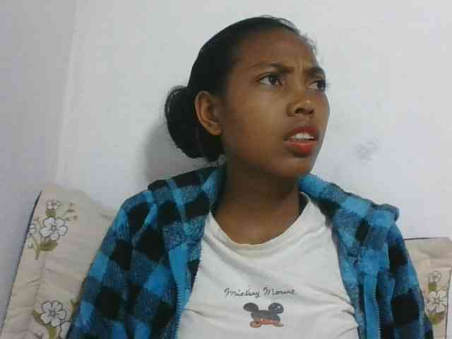 Layah7 webcam