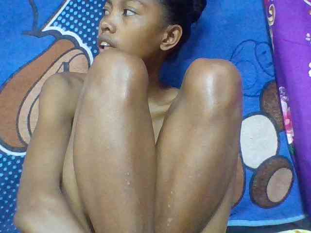 Layah7 webcam