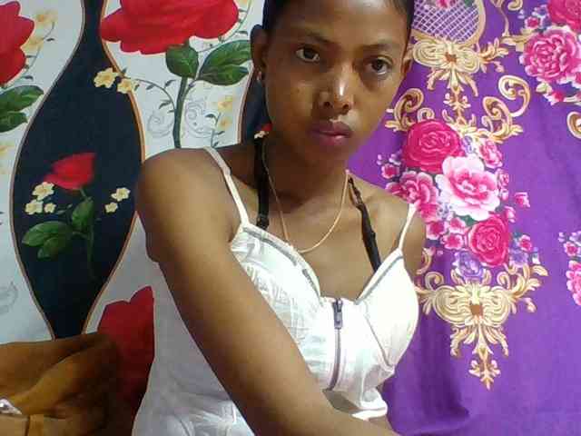 Layah7 webcam