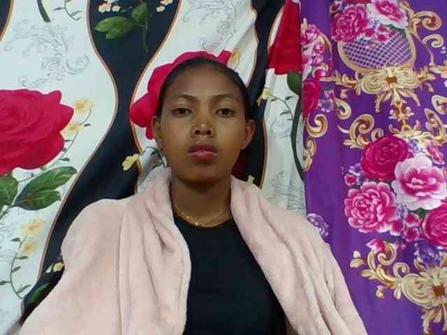 Layah7 webcam