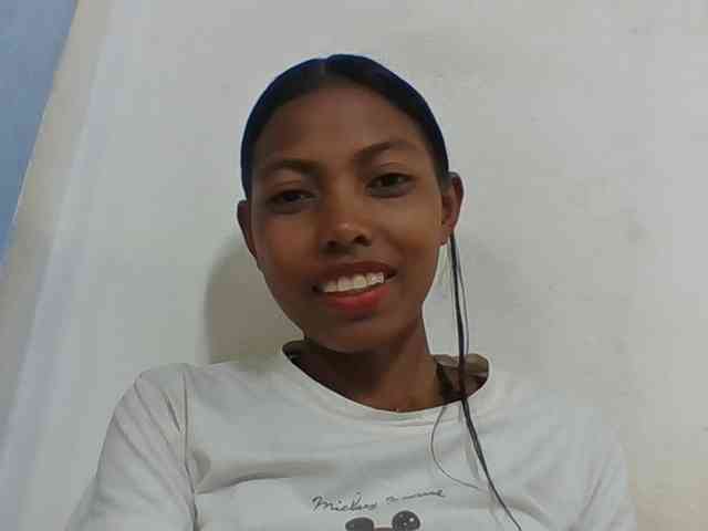 Layah7 webcam