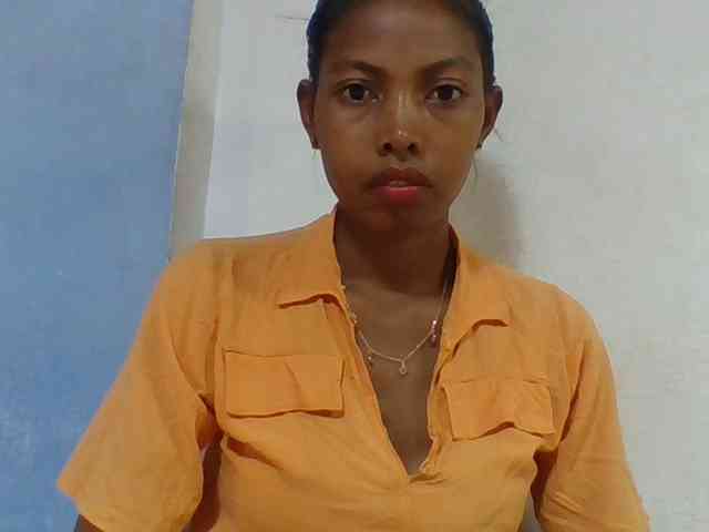 Layah7 webcam