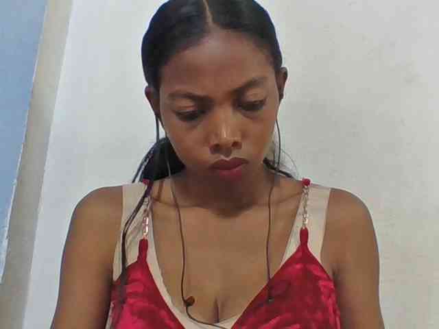 Layah7
