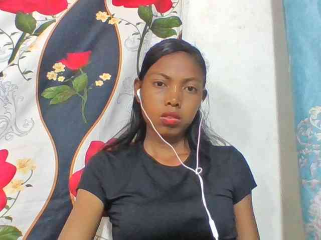 Layah7 webcam