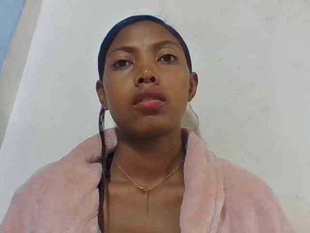 Layah7 webcam