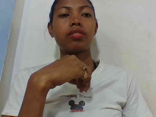 Layah7 webcam