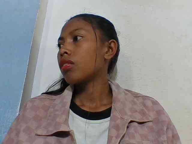 Layah7 webcam