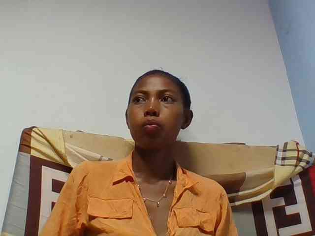 Layah7 webcam