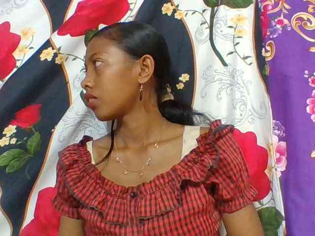 Layah7