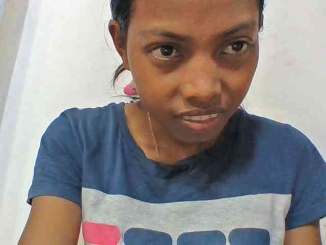 Layah7 webcam