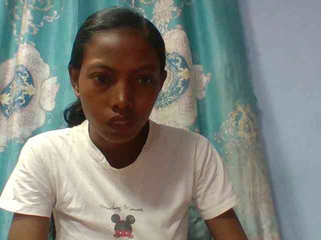 Layah7 webcam