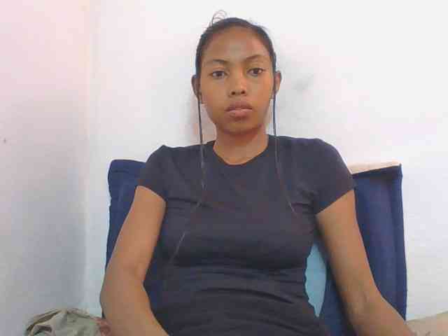 Layah7