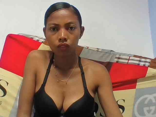 Layah7 webcam