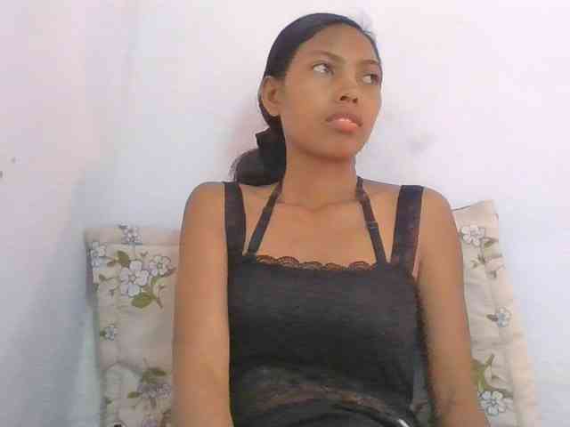 Layah7