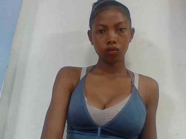 Layah7 webcam