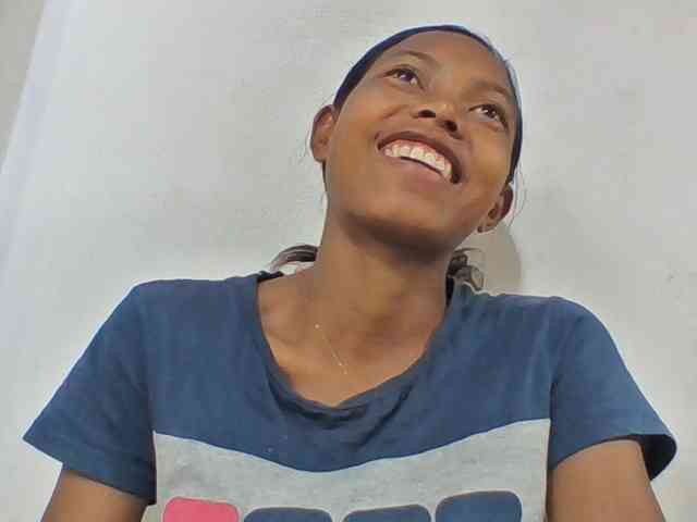 Layah7 webcam