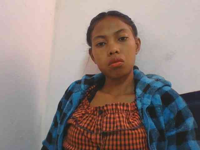 Layah7