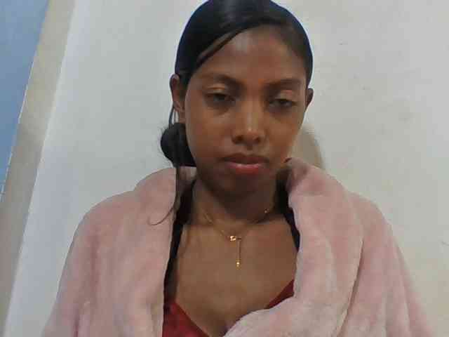 Layah7