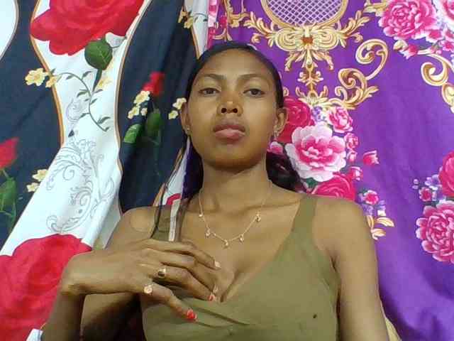 Layah7 webcam