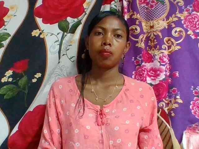 Layah7
