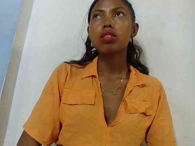 Layah7 webcam
