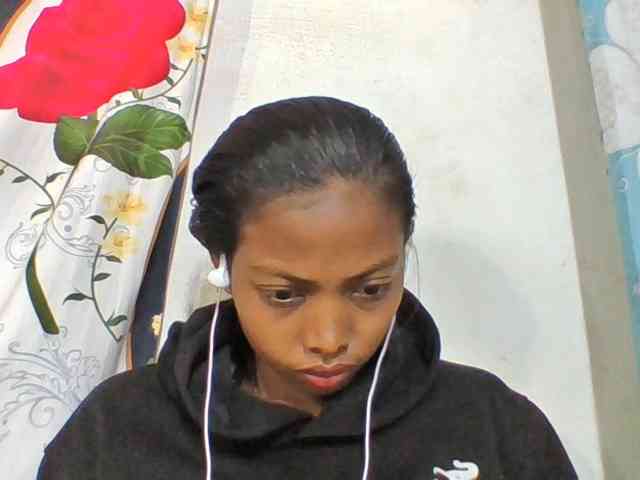 Layah7 Layah7