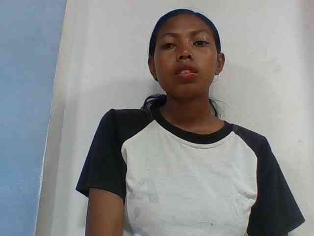 Layah7 webcam