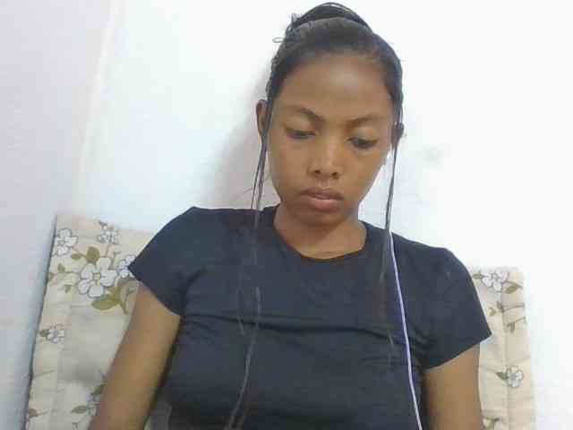 Layah7
