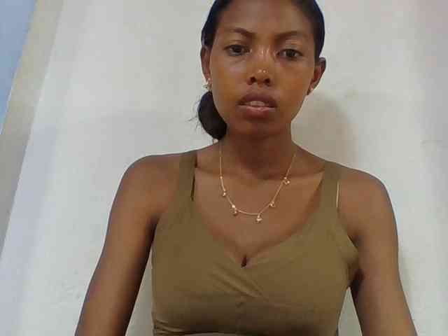 Layah7 webcam