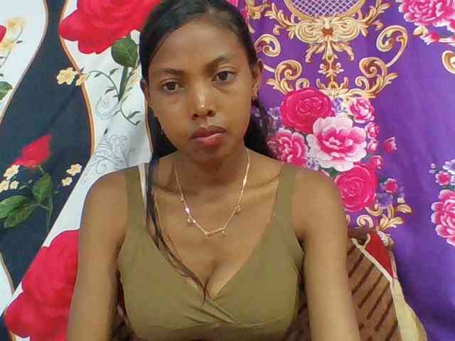 Layah7 webcam