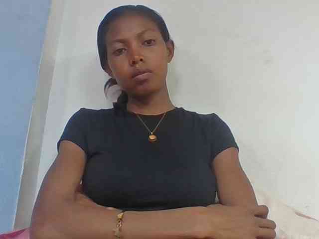 Layah7 webcam