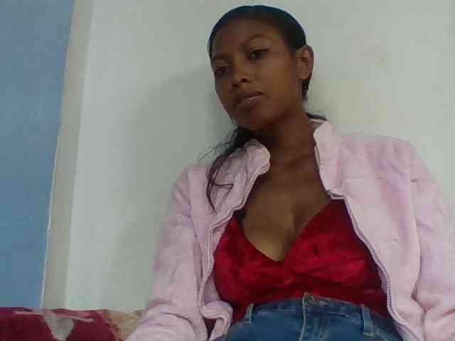Layah7