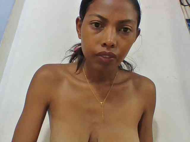 Layah7 webcam