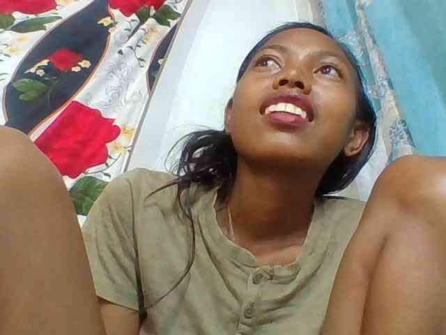 Layah7 webcam
