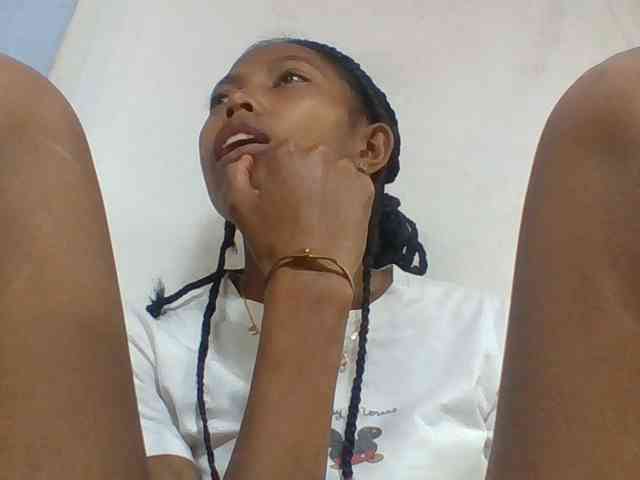 Layah7 webcam
