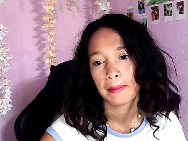 Gaby-Faith live cam on BongaCams