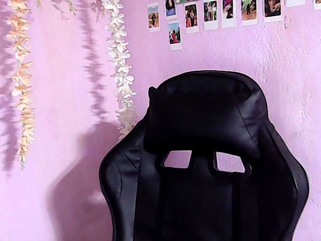 Gaby-Faith live cam on BongaCams