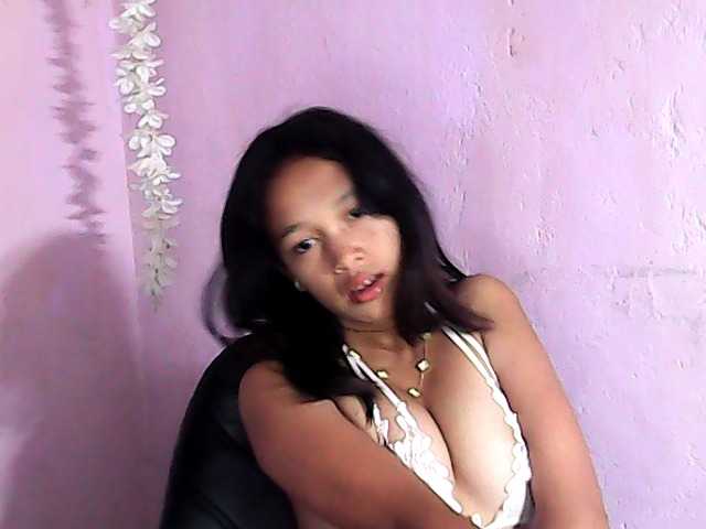 Gaby-Faith live cam on BongaCams