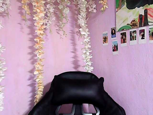 Gaby-Faith live cam on BongaCams