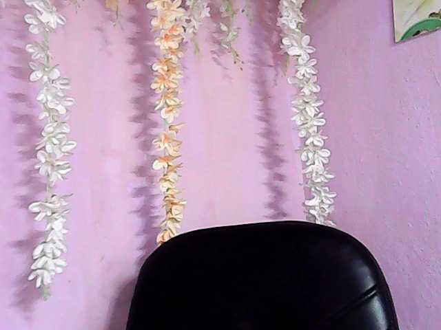 Gaby-Faith live cam on BongaCams