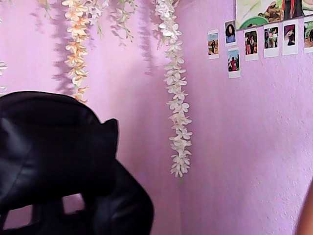 Gaby-Faith live cam on BongaCams