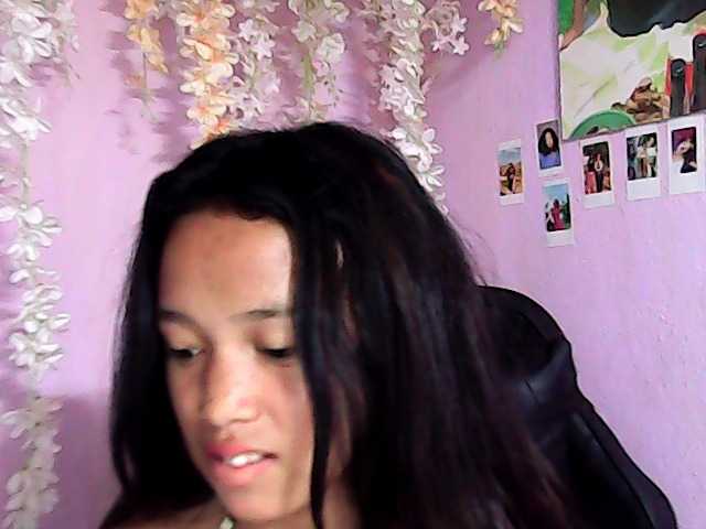 Gaby-Faith live cam on BongaCams