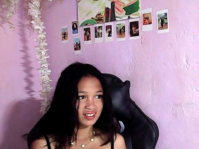 Gaby-Faith live cam on BongaCams