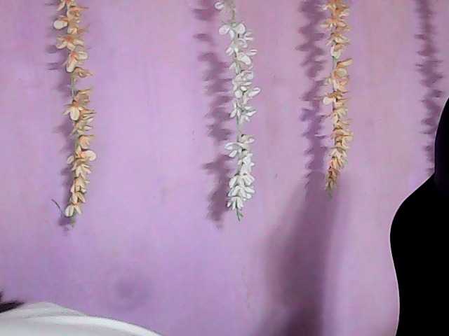 Gaby-Faith live cam on BongaCams